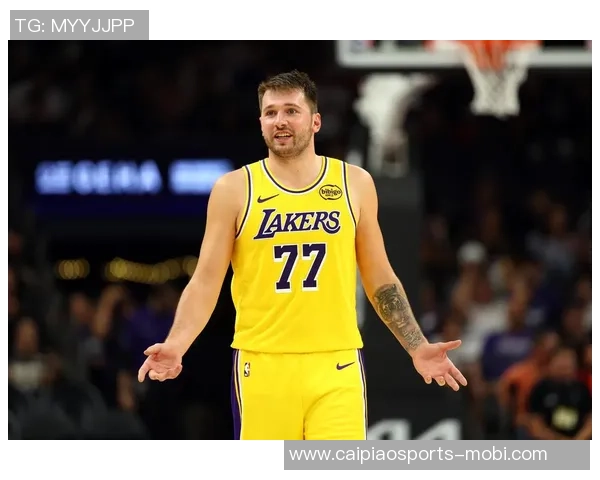 东契奇伤情更新除手指小腿外还需理疗腹股沟伤势 东契奇伤情更新除手指小腿外还需理疗腹股沟伤势